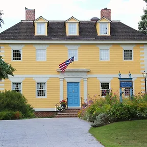 https://newport-house-bed-breakfast.williamsburghotelsusa.com